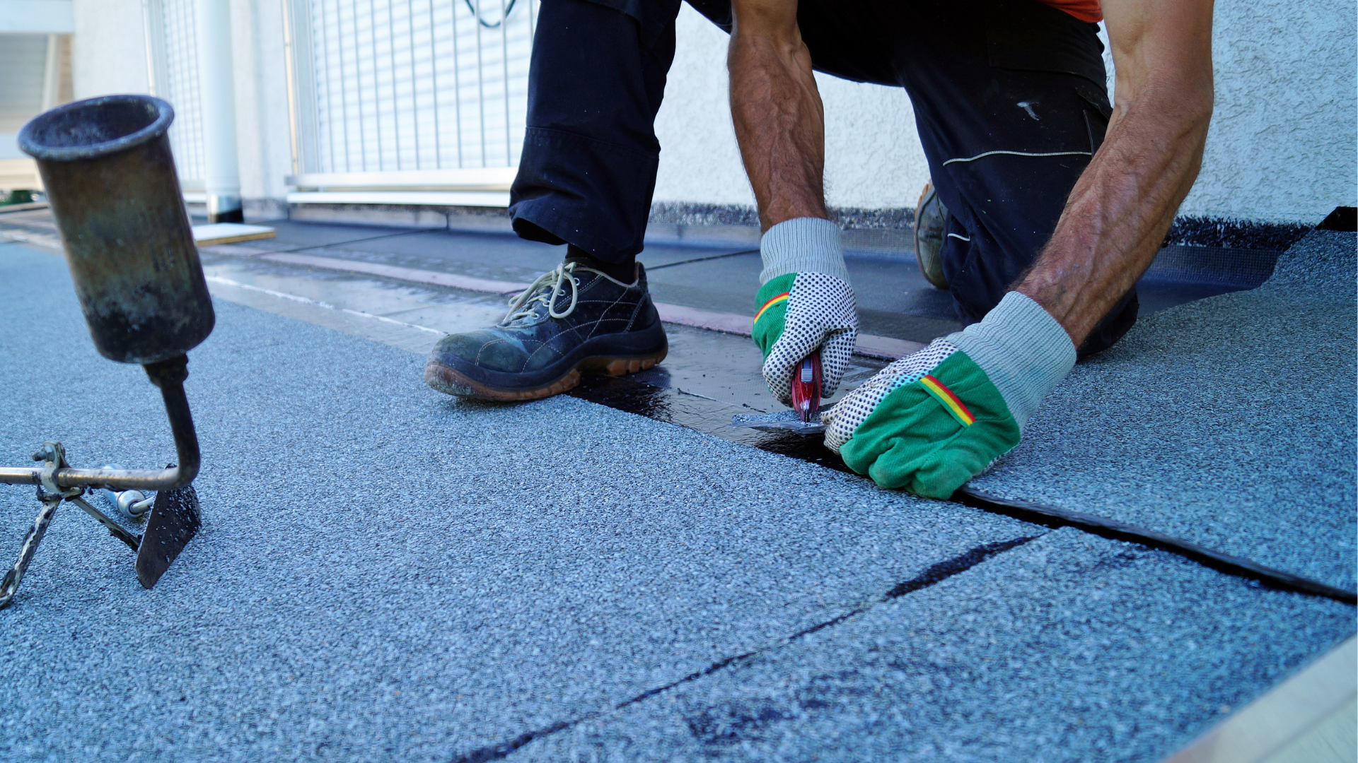 Flat roofing services